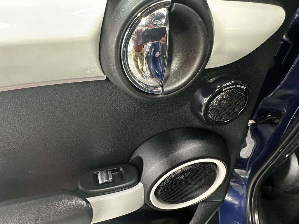 MINI Cooper Base 2015