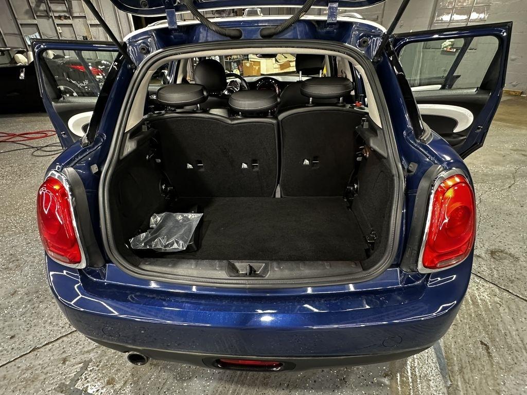 MINI Cooper Base 2015