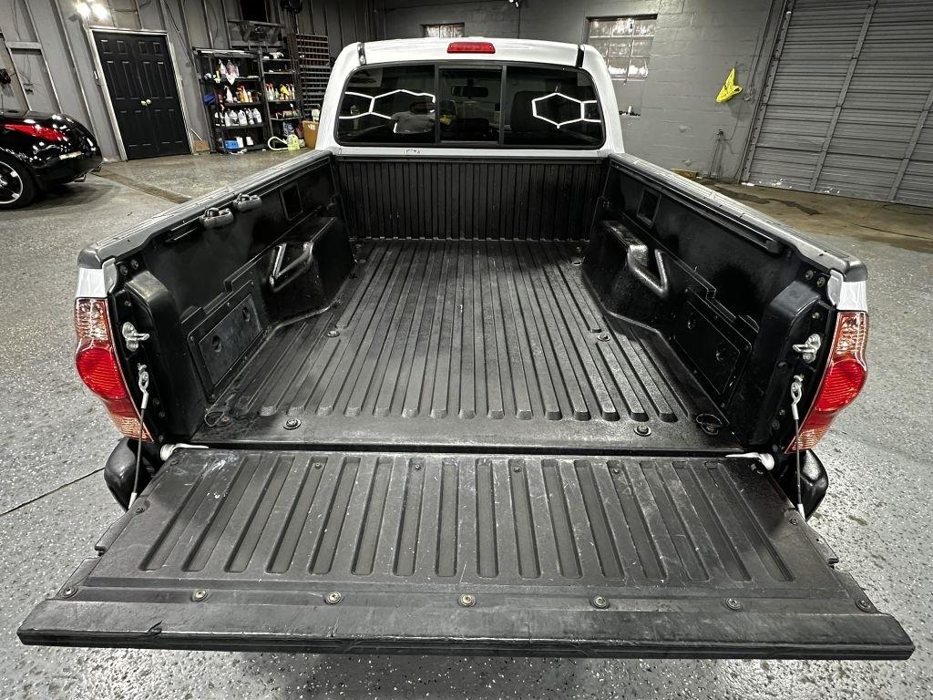 Toyota Tacoma Regular Cab Auto 2WD 2006