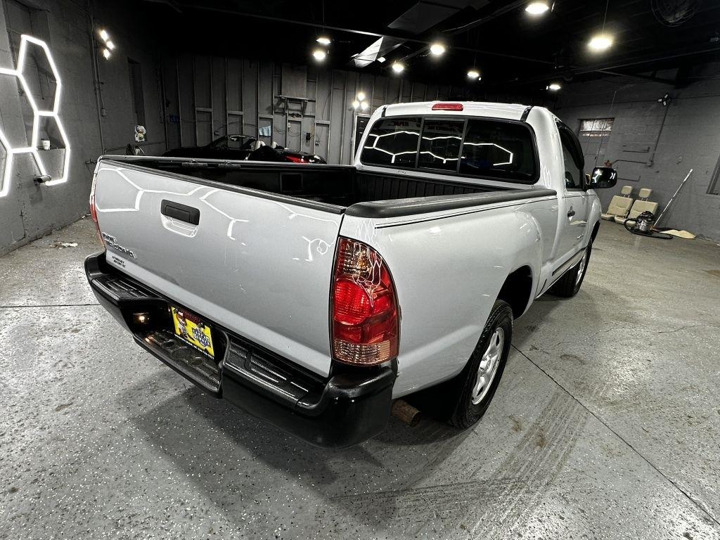Toyota Tacoma Regular Cab Auto 2WD 2006