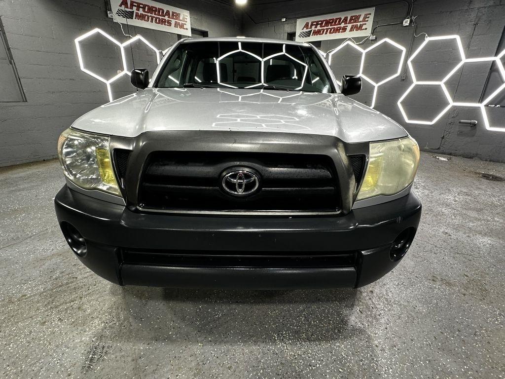 Toyota Tacoma Regular Cab Auto 2WD 2006