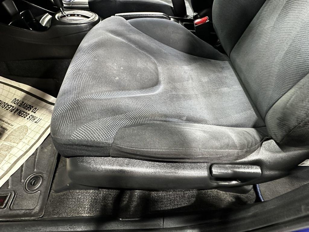 Honda Fit Sport 5-Speed AT 2010