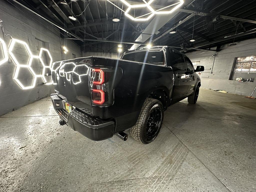 Toyota Tundra Tundra-Grade CrewMax 4.6L 2WD 2013