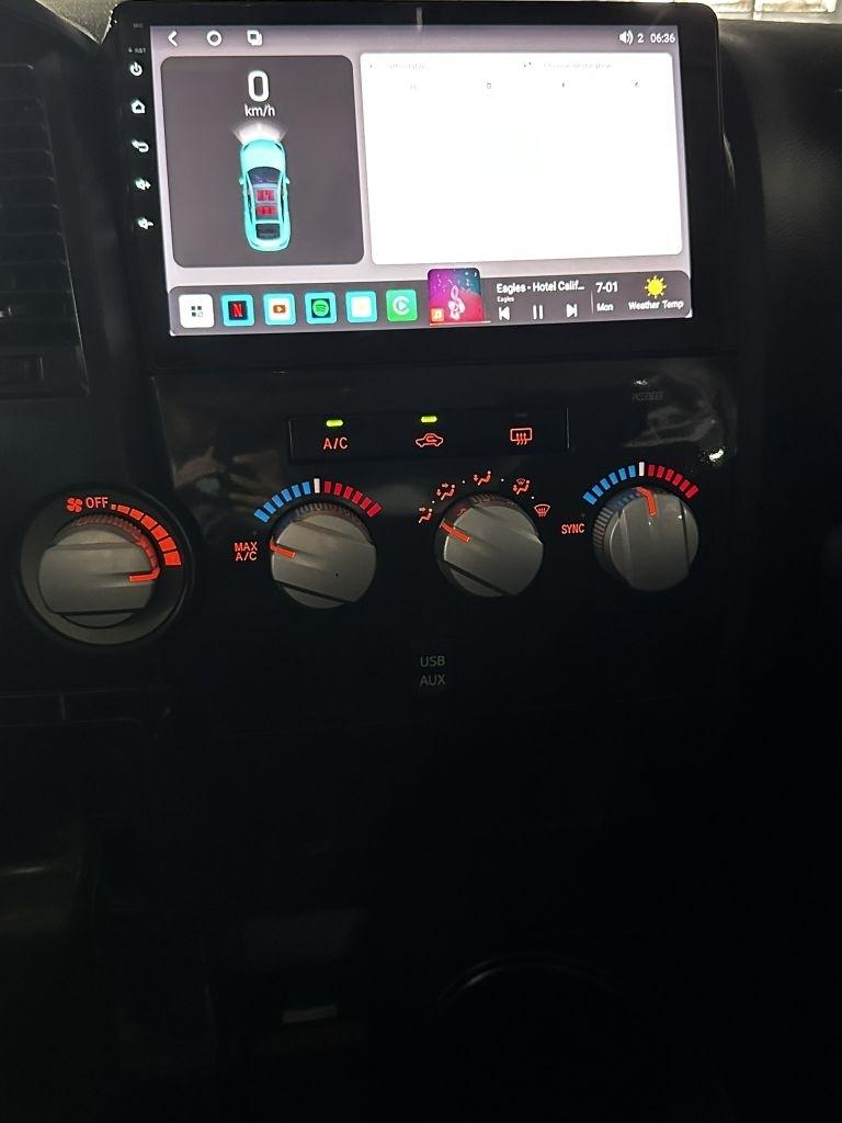 Toyota Tundra Tundra-Grade CrewMax 4.6L 2WD 2013