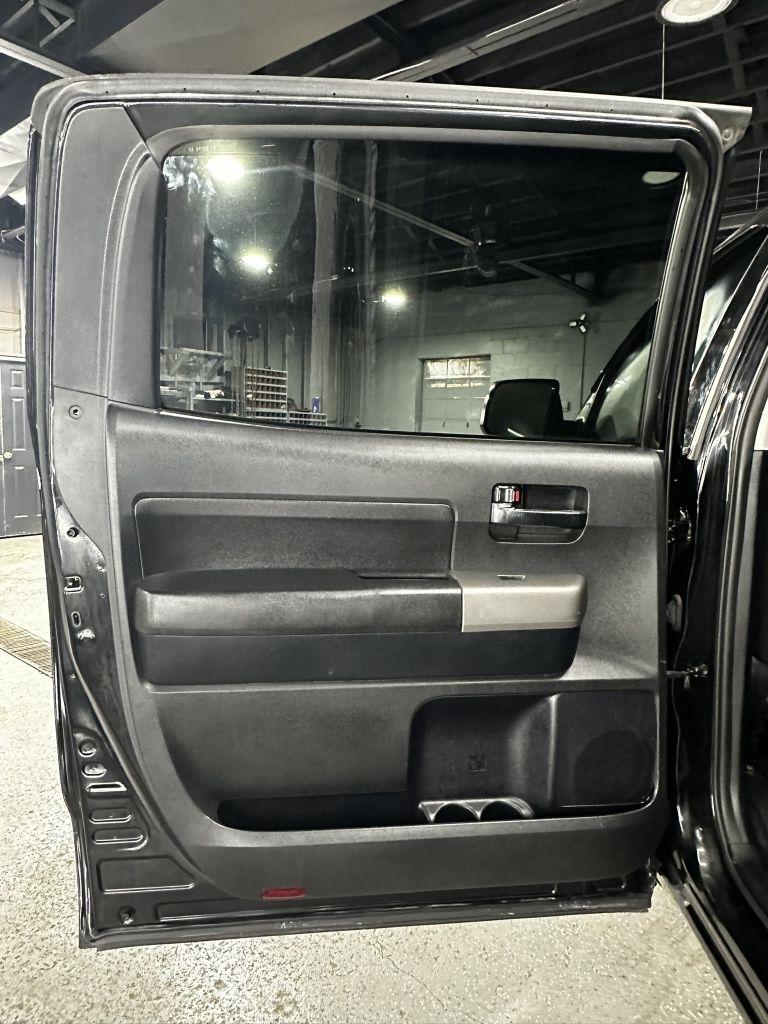 Toyota Tundra Tundra-Grade CrewMax 4.6L 2WD 2013