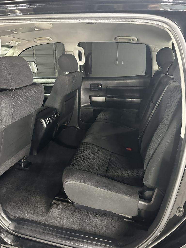 Toyota Tundra Tundra-Grade CrewMax 4.6L 2WD 2013