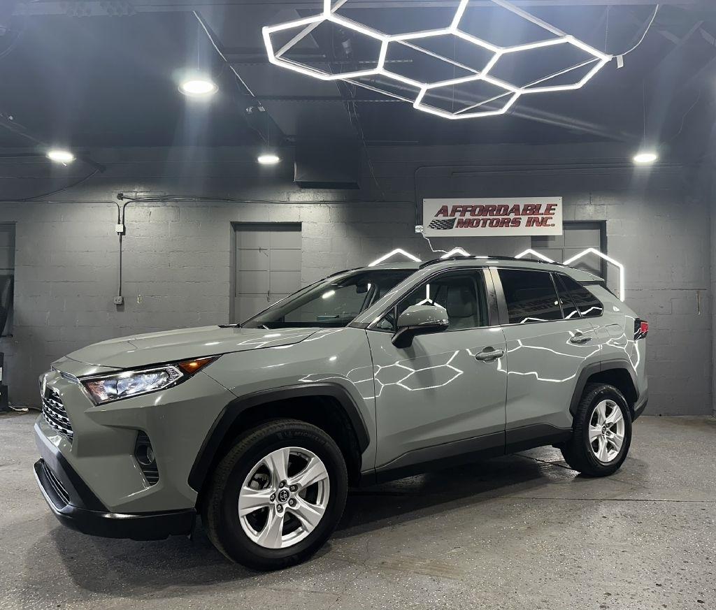 Toyota RAV4 XLE AWD 2019