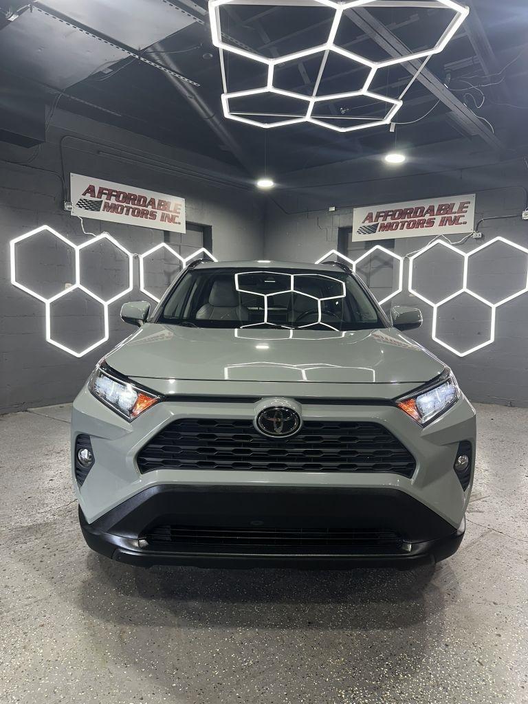 Toyota RAV4 XLE AWD 2019