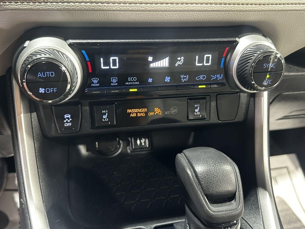 Toyota RAV4 XLE AWD 2019