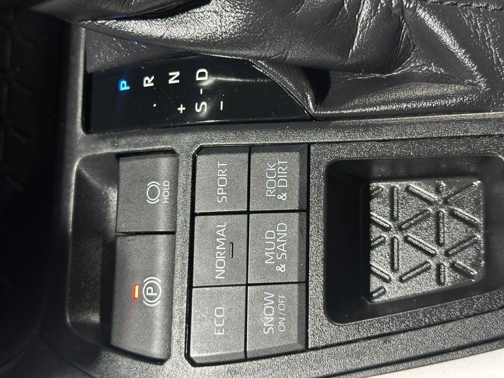 Toyota RAV4 XLE AWD 2019