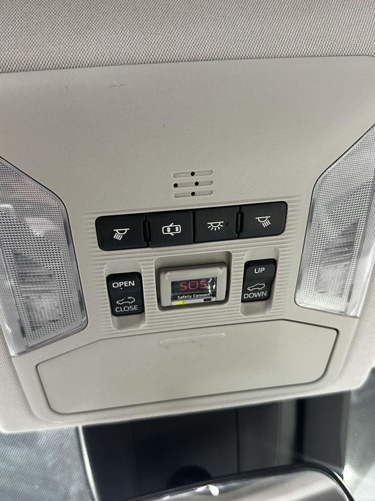 Toyota RAV4 XLE AWD 2019