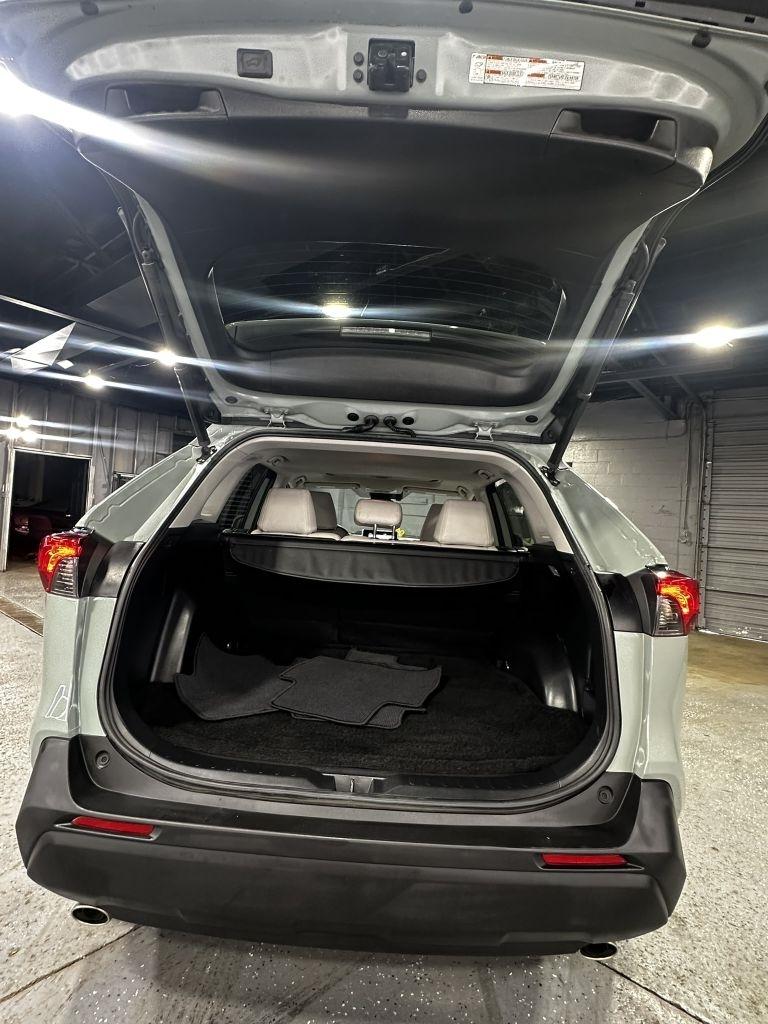 Toyota RAV4 XLE AWD 2019