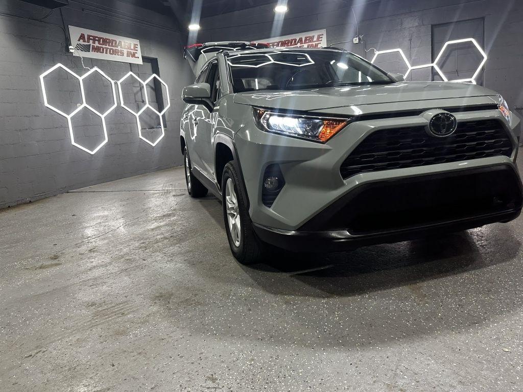 Toyota RAV4 XLE AWD 2019
