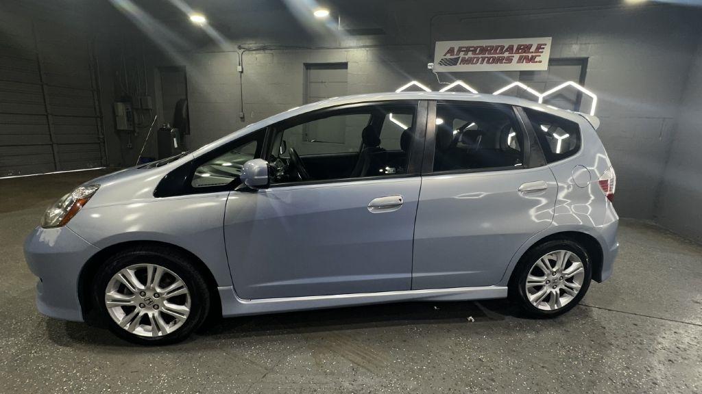 Honda Fit Sport 5-Speed AT 2010