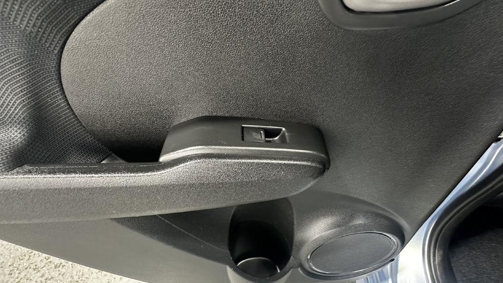 Honda Fit Sport 5-Speed AT 2010