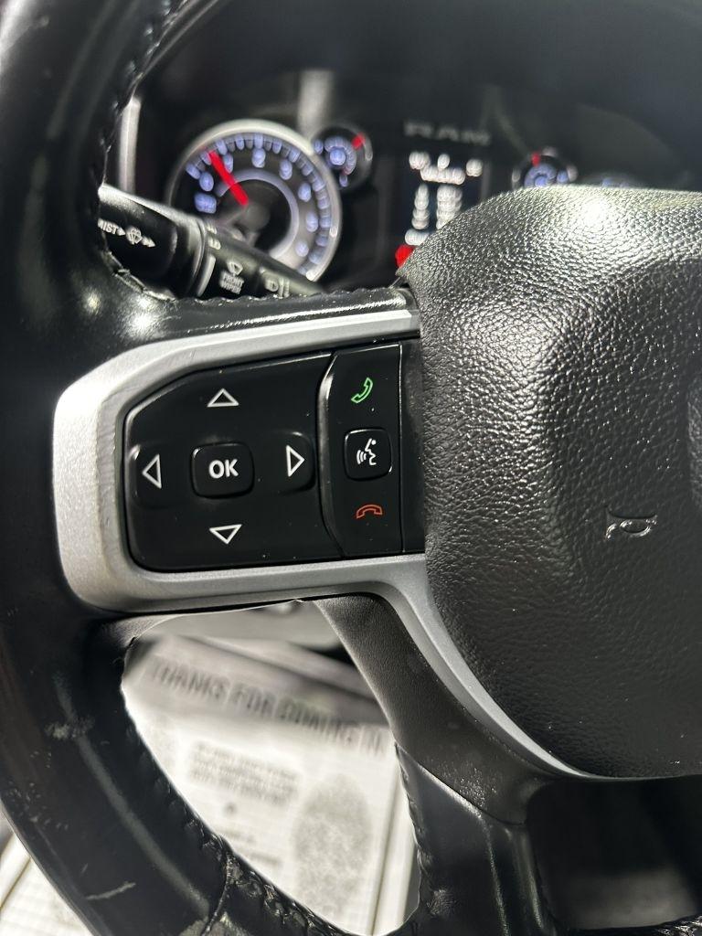 RAM 1500 Big Horn Crew Cab SWB 4WD 2022