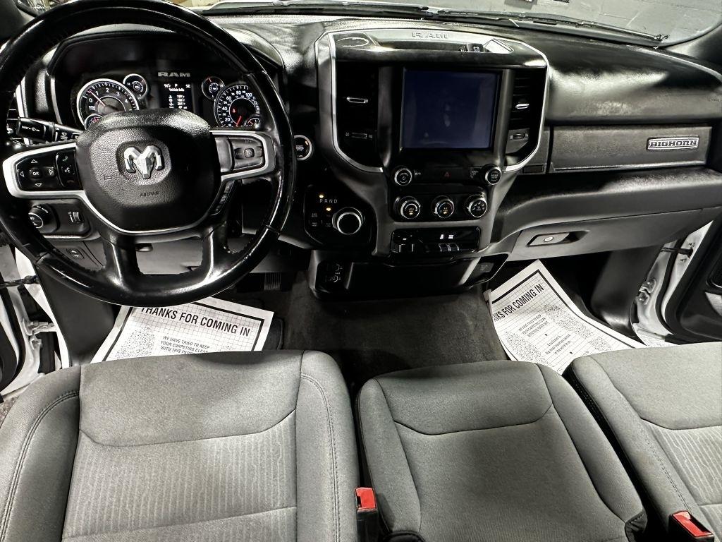 RAM 1500 Big Horn Crew Cab SWB 4WD 2022