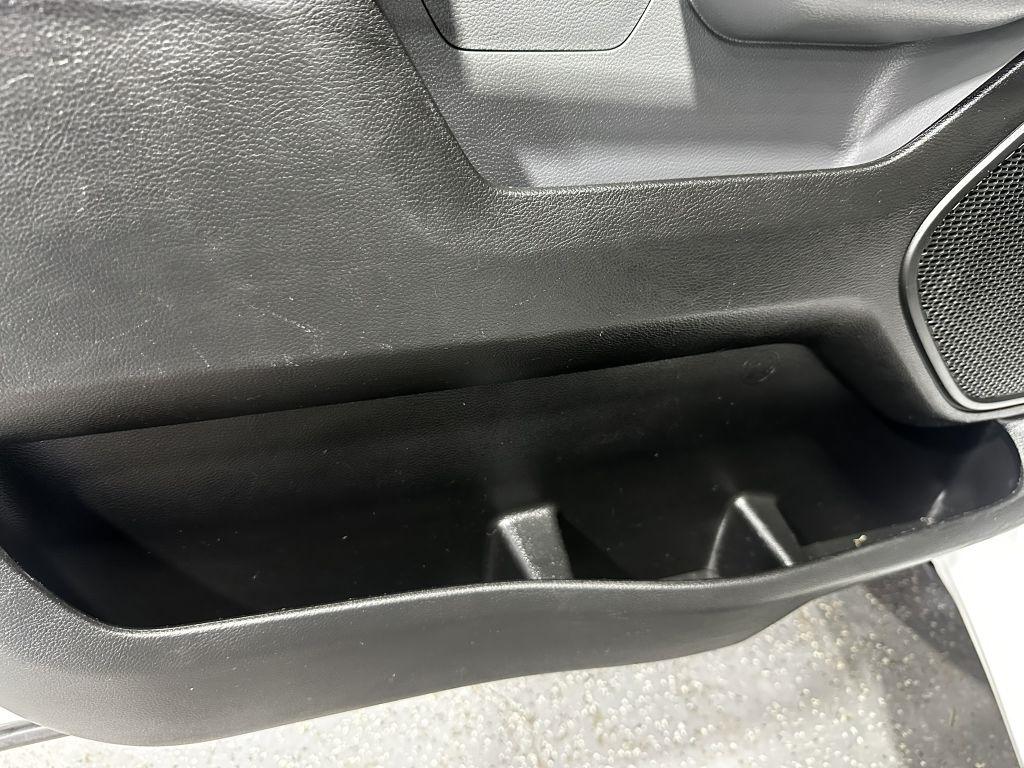 RAM 1500 Big Horn Crew Cab SWB 4WD 2022