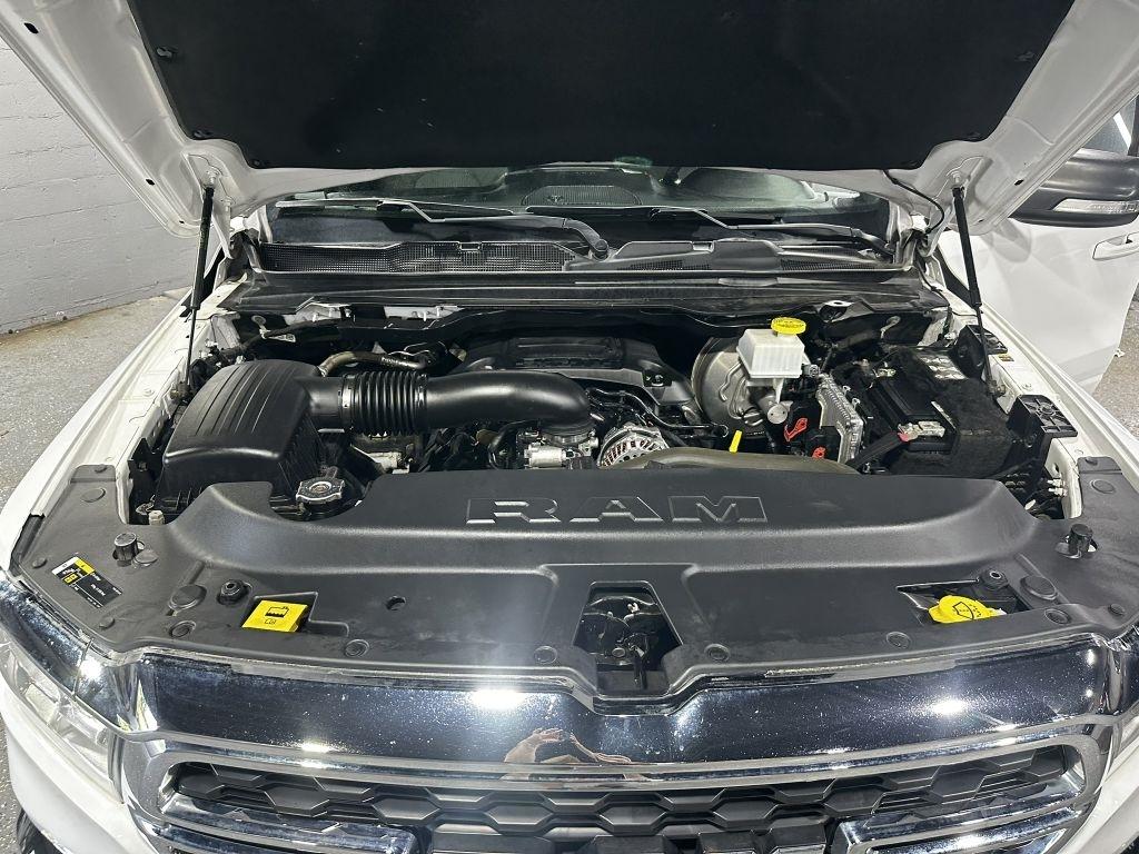 RAM 1500 Big Horn Crew Cab SWB 4WD 2022