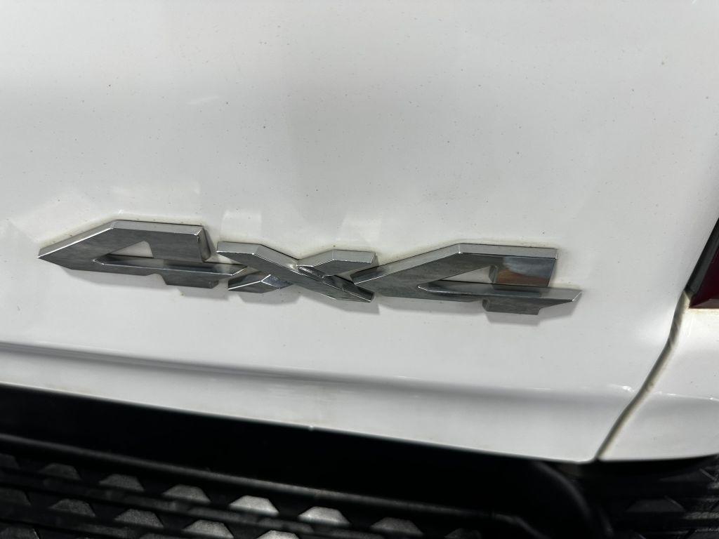 RAM 1500 Big Horn Crew Cab SWB 4WD 2022