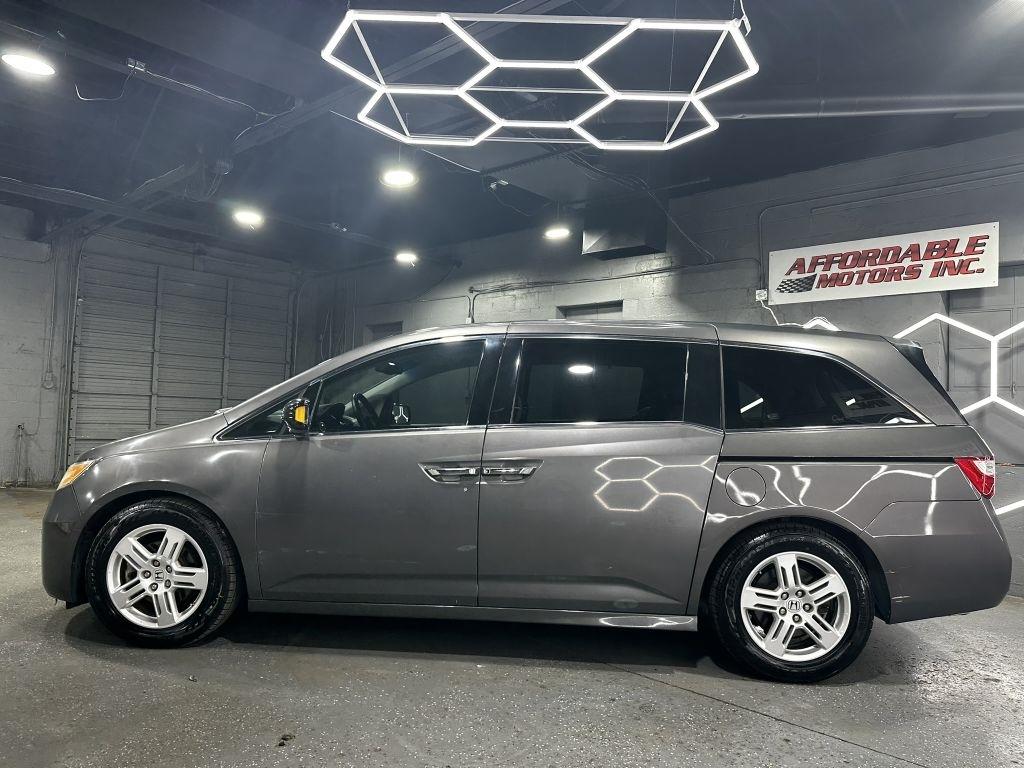Honda Odyssey Touring 2013