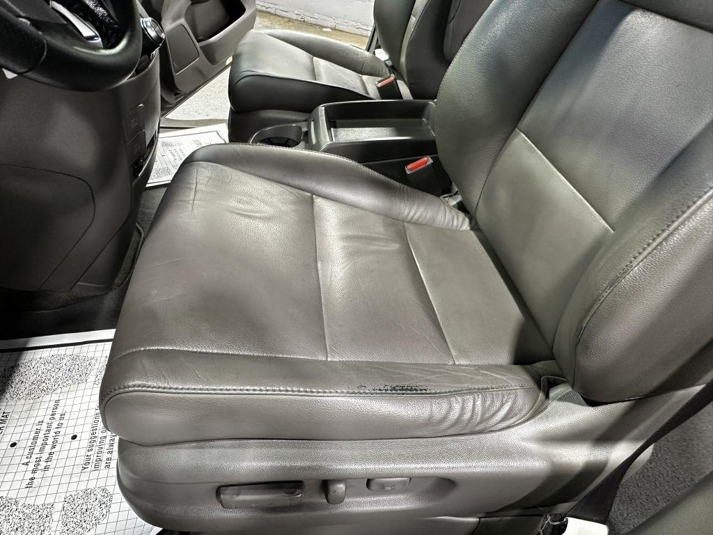 Honda Odyssey Touring 2013