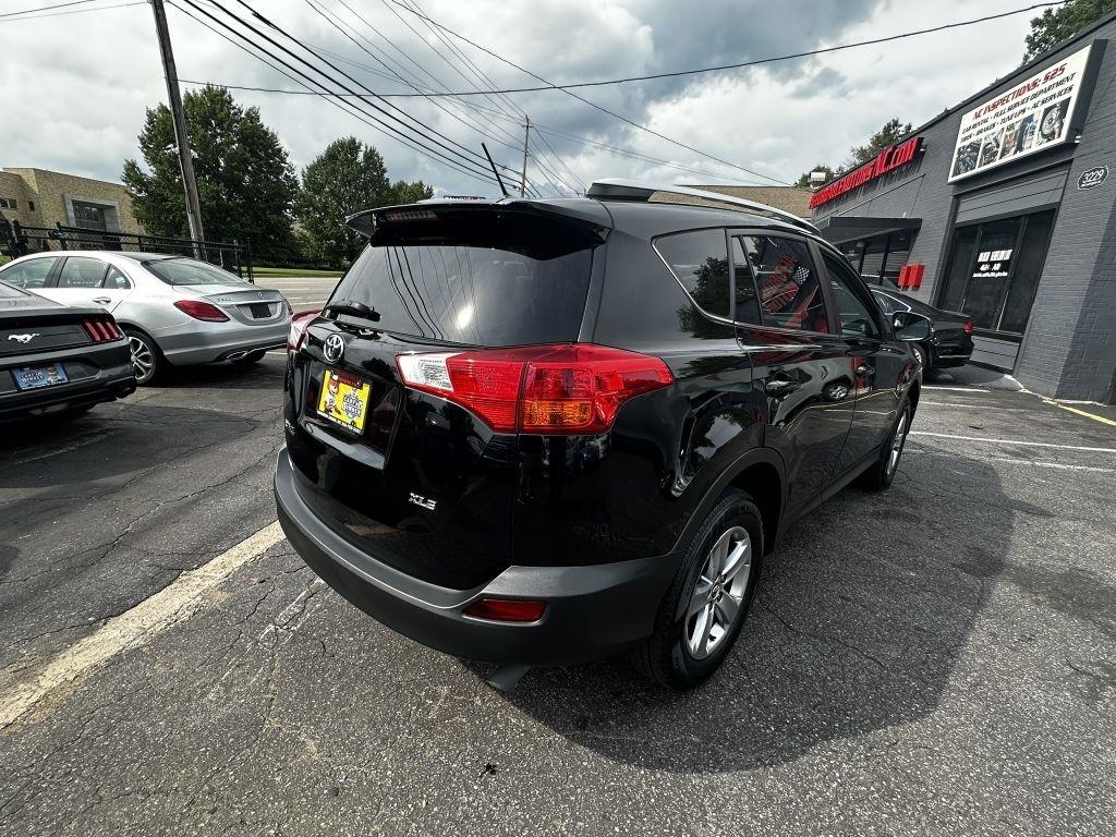 Toyota RAV4 XLE FWD 2015