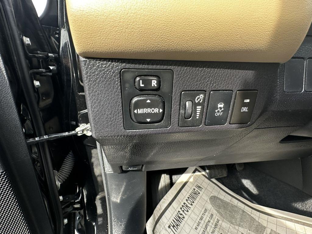 Toyota RAV4 XLE FWD 2015
