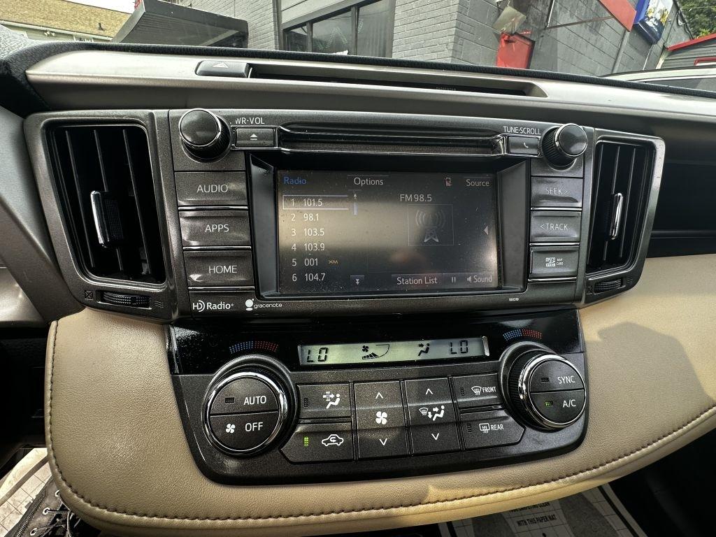 Toyota RAV4 XLE FWD 2015