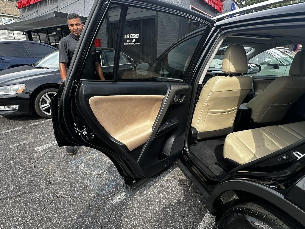 Toyota RAV4 XLE FWD 2015