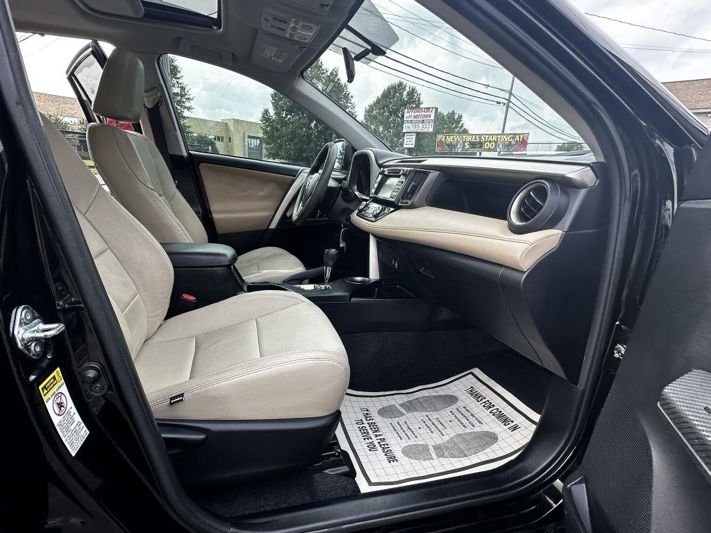 Toyota RAV4 XLE FWD 2015