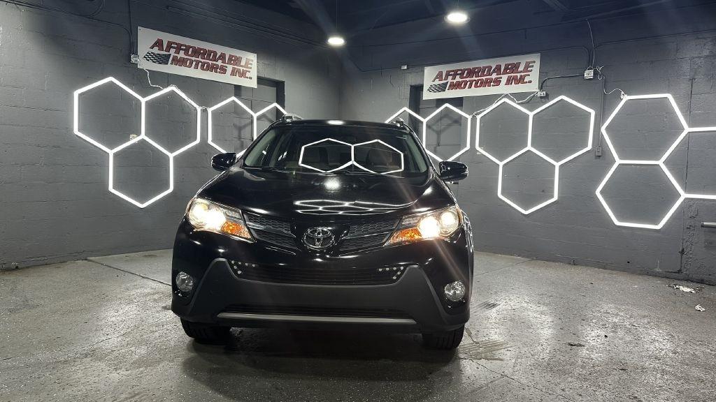 Toyota RAV4 XLE FWD 2015