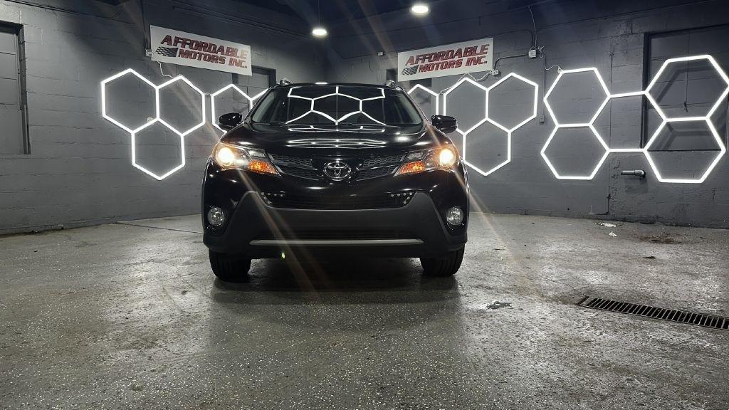 Toyota RAV4 XLE FWD 2015