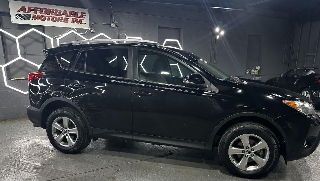 Toyota RAV4 XLE FWD 2015