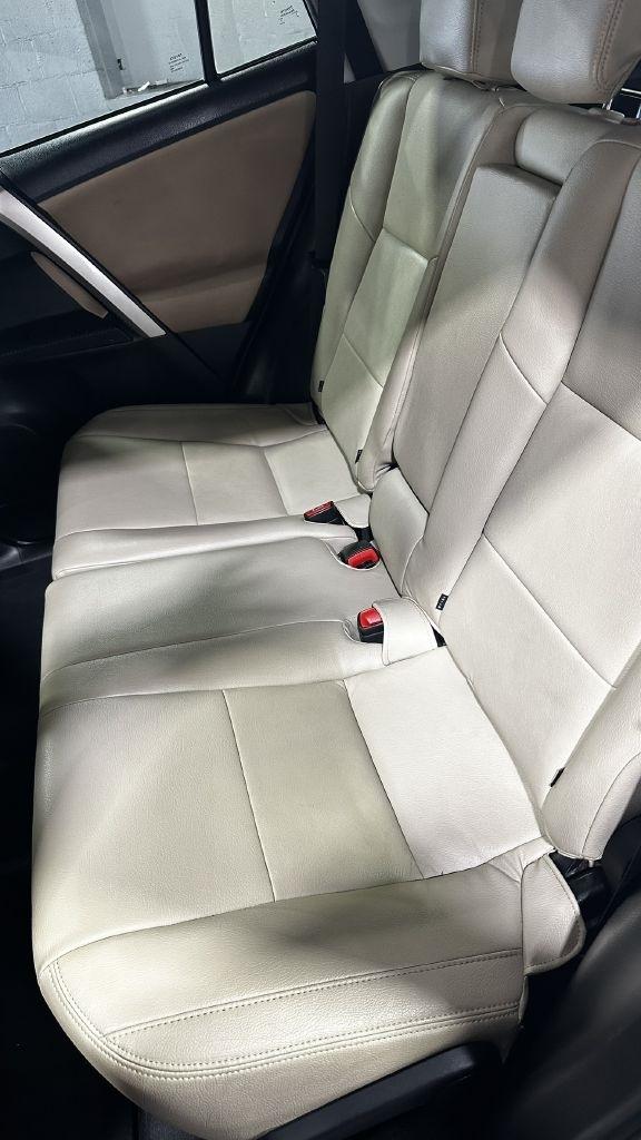 Toyota RAV4 XLE FWD 2015