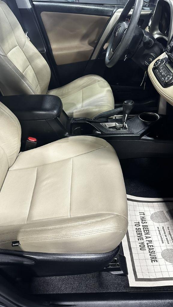 Toyota RAV4 XLE FWD 2015