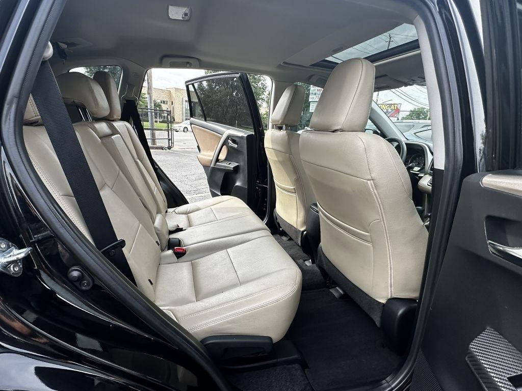 Toyota RAV4 XLE FWD 2015