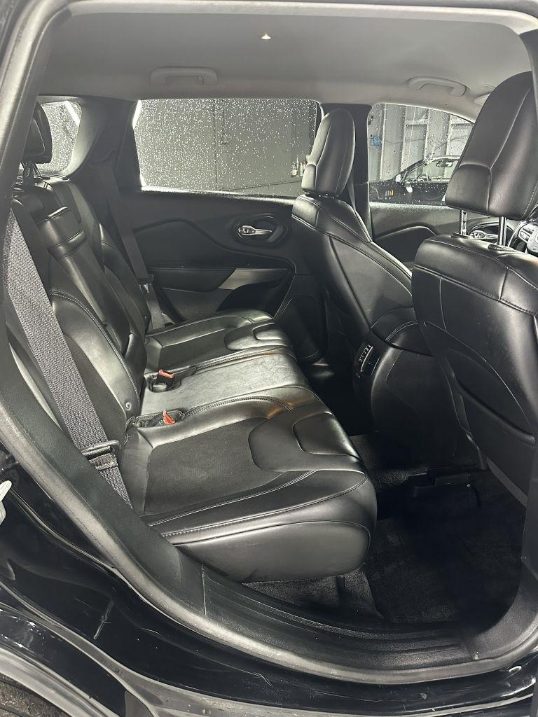 Jeep Cherokee Latitude Plus 4WD 2019