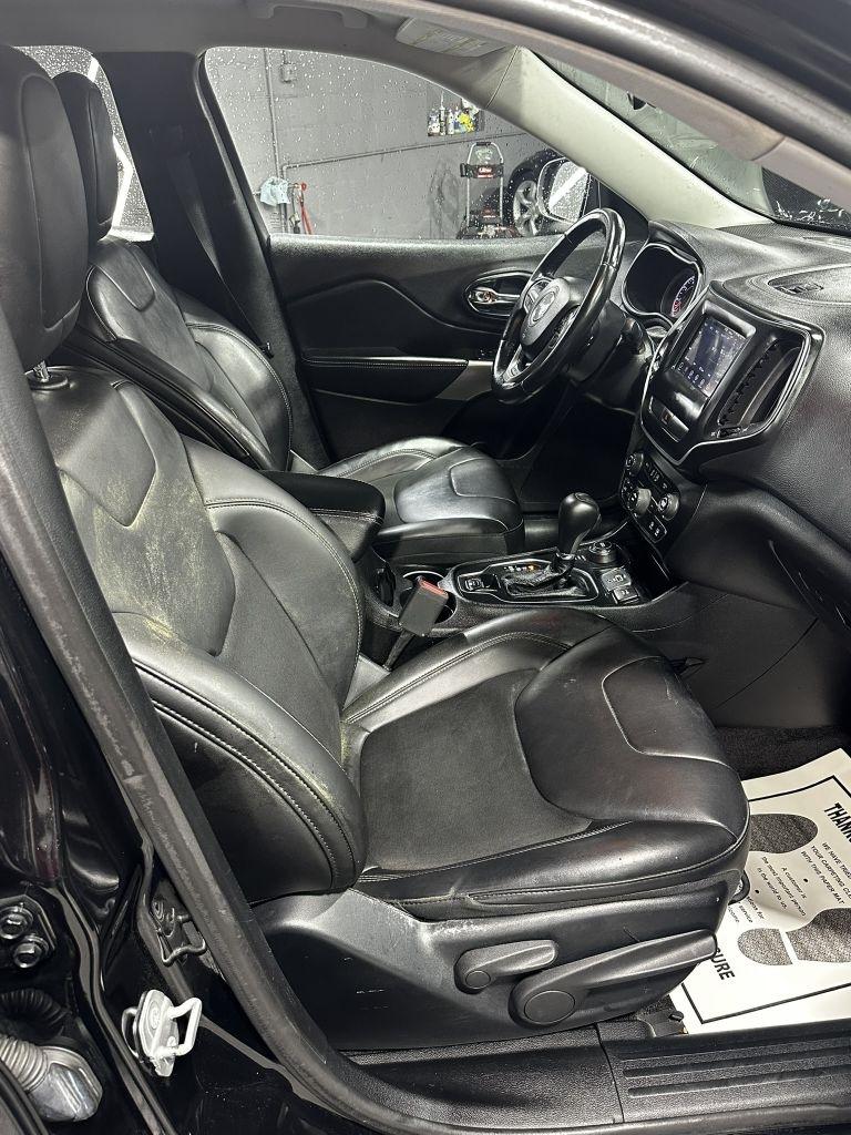 Jeep Cherokee Latitude Plus 4WD 2019