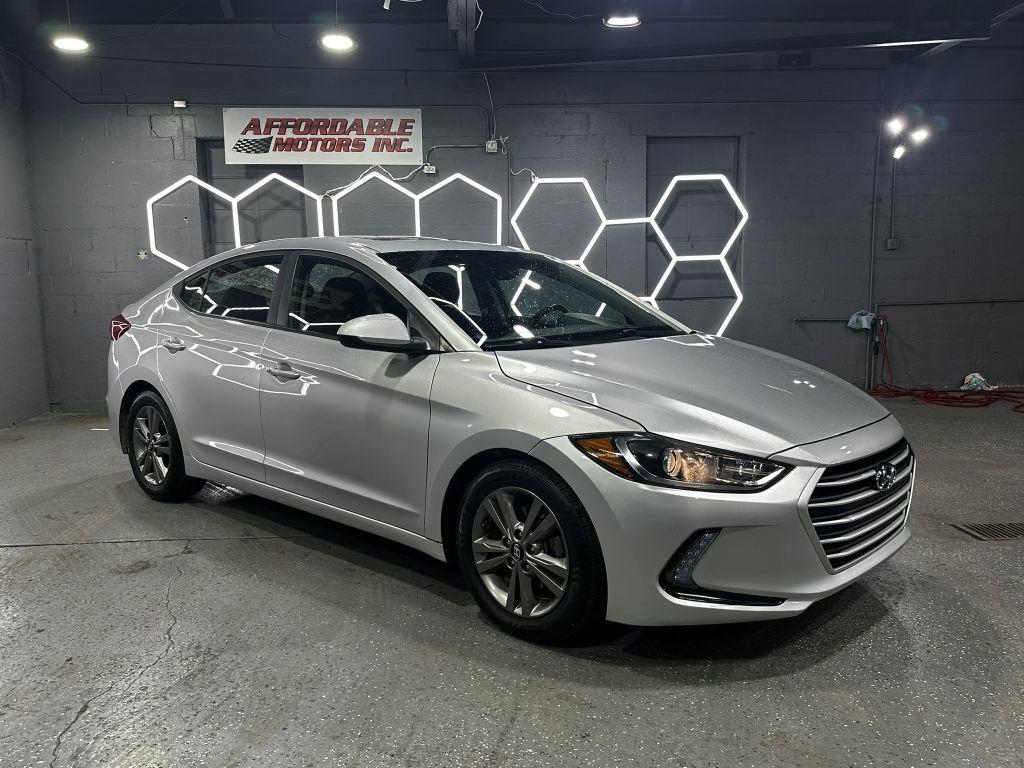 Hyundai Elantra Value Edition 6A 2017