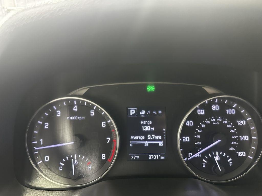 Hyundai Elantra Value Edition 6A 2017