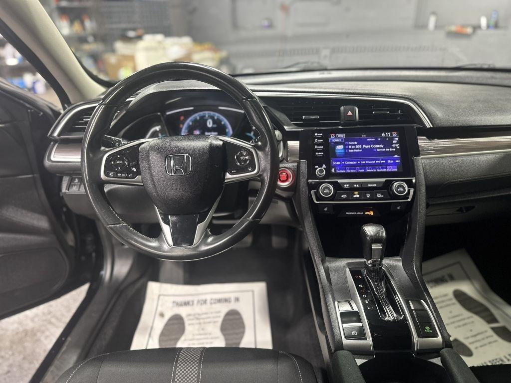 Honda Civic EX-T Sedan CVT 2019