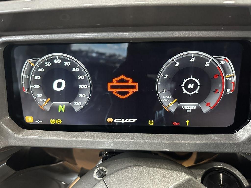 Harley-Davidson FLTRXSE  2023