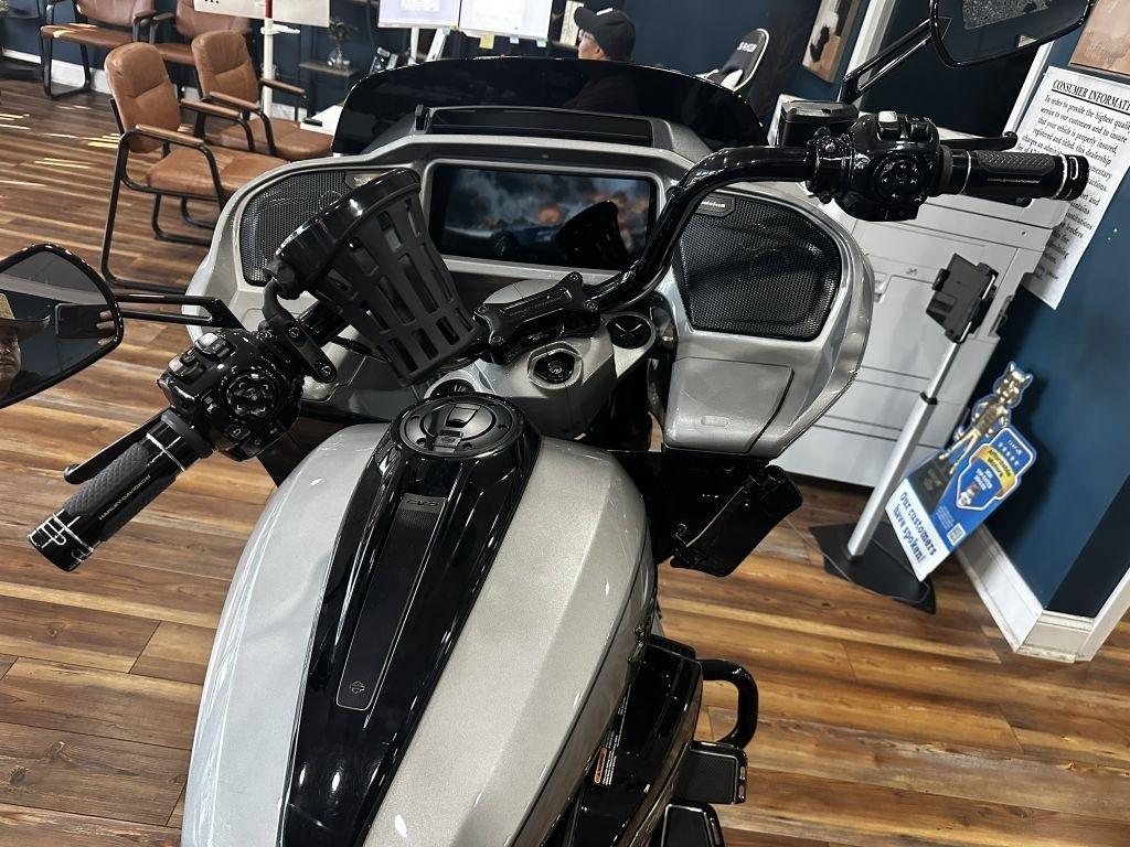 Harley-Davidson FLTRXSE  2023