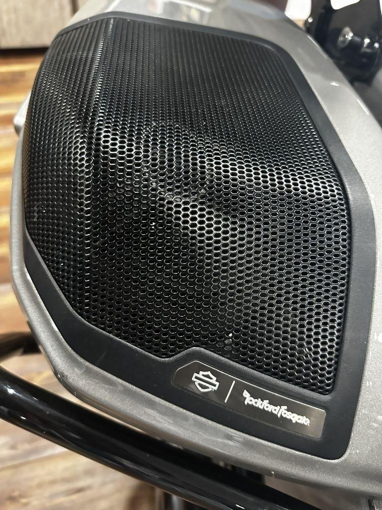 Harley-Davidson FLTRXSE  2023