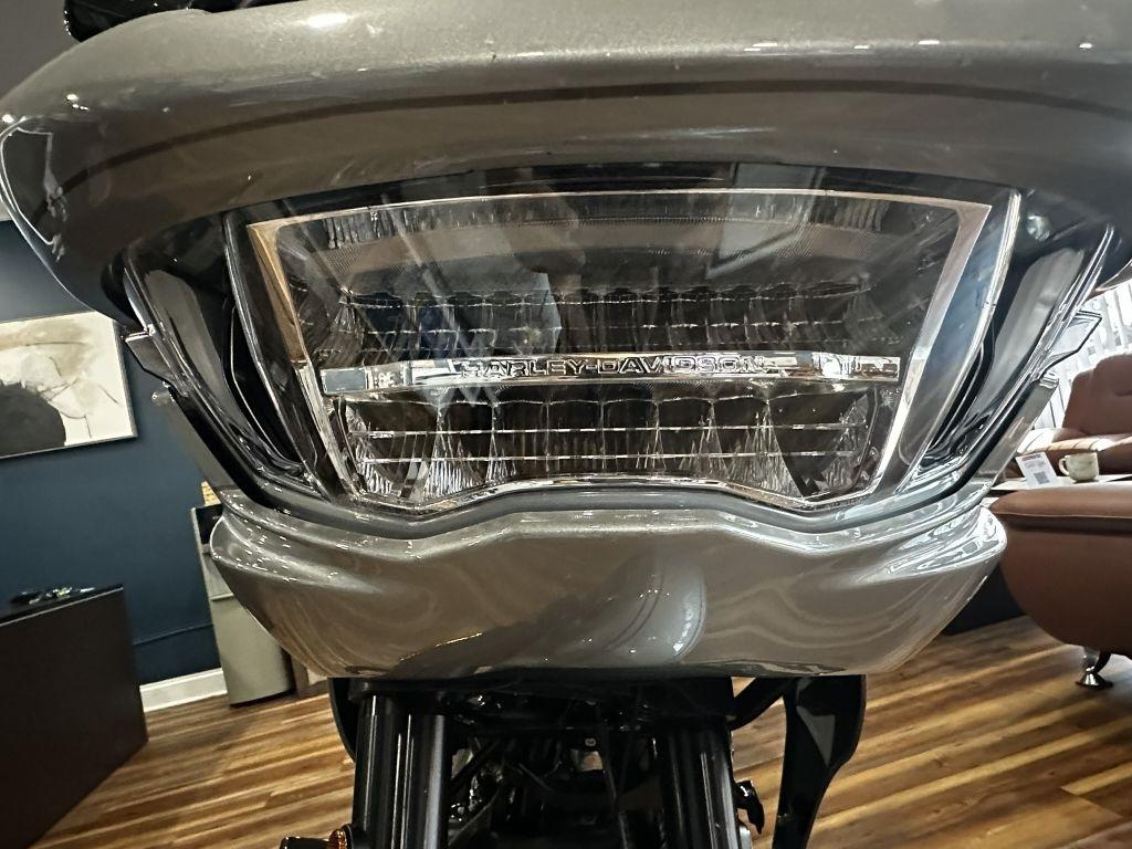 Harley-Davidson FLTRXSE  2023