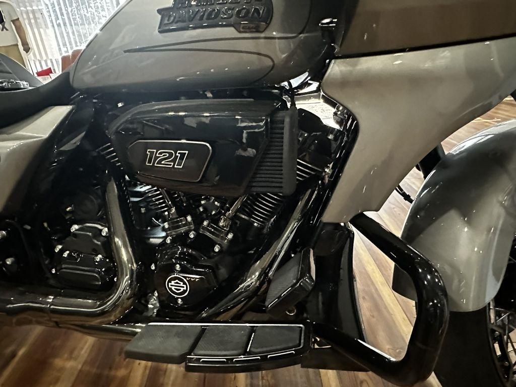 Harley-Davidson FLTRXSE  2023