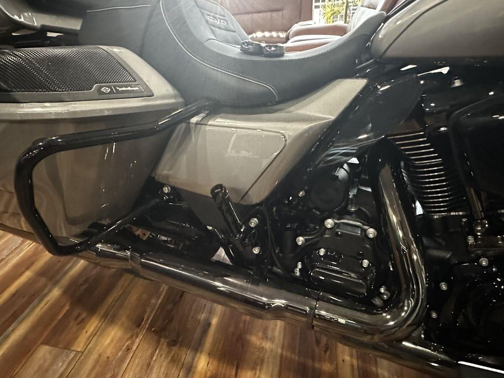 Harley-Davidson FLTRXSE  2023