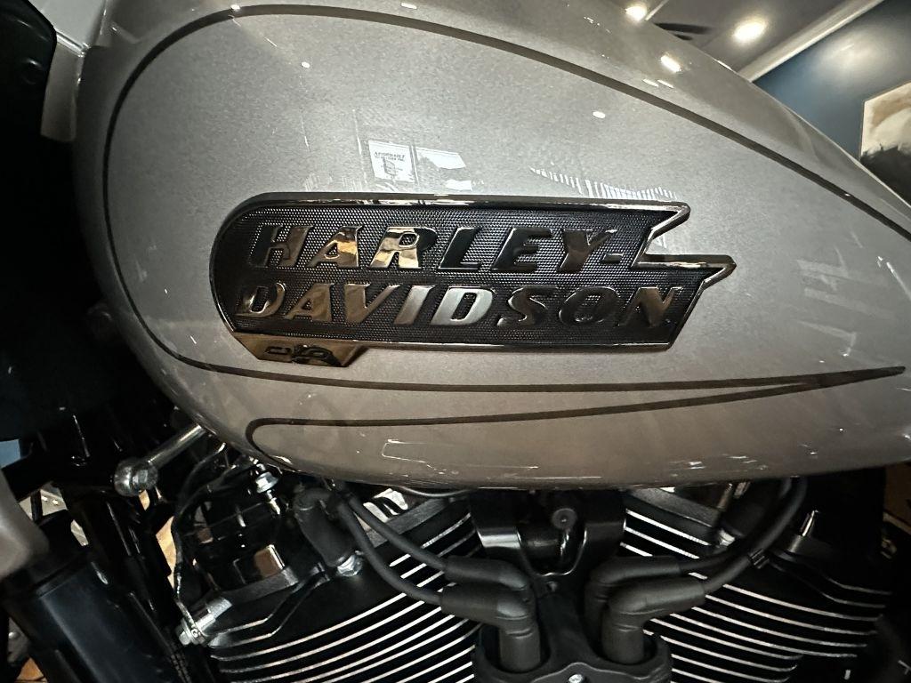 Harley-Davidson FLTRXSE  2023