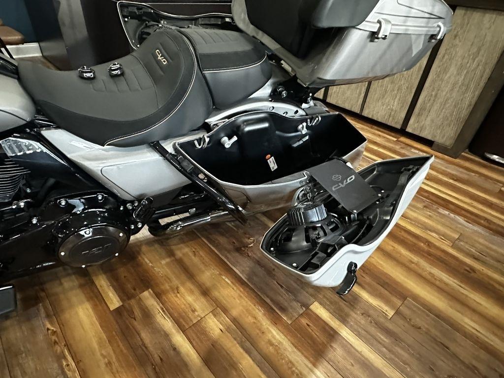 Harley-Davidson FLTRXSE  2023